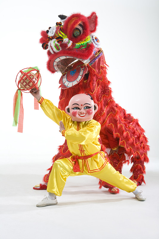 大头娃娃逗红醒狮图片下载